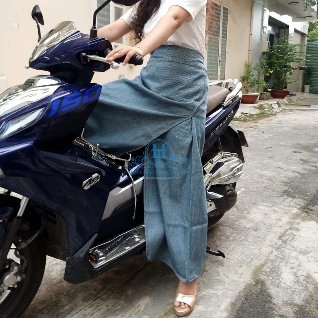 Váy Chống Nắng Xẻ Tà Kaki GIÁ TẬN XƯỞNG Chất Liệu Dày Dặn Và Mềm Mịn Họa Tiết Sọc Đen Trắng Có Nút Bấm H&T Fashion | BigBuy360 - bigbuy360.vn