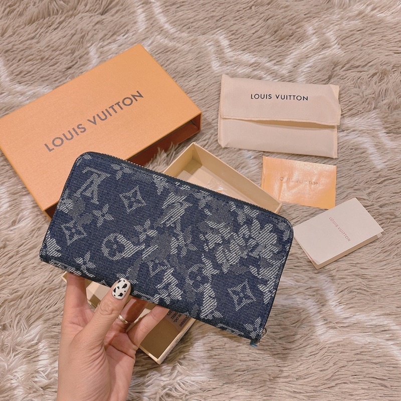 Compo ví lv họa tiết hoa