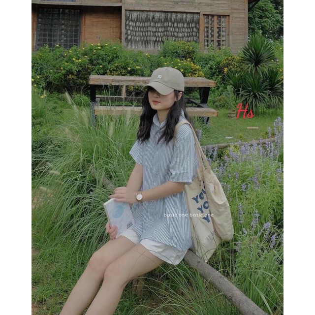 💃 Bộ Áo Sơ Mi Kẻ Xanh Kèm Quần Short Kaki Ống Rộng Dáng Hàn