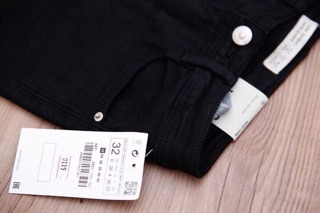 Quần jean skinny đen