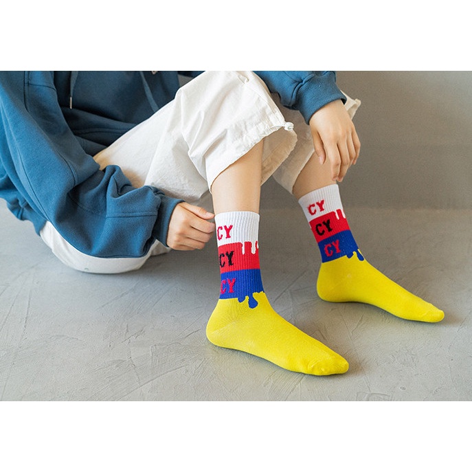 Vớ Tất cao cổ Nam Nữ chữ CY phong cách trẻ trung và năng động.