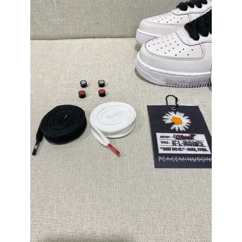 Phụ kiện giày thể thao chóc sơn