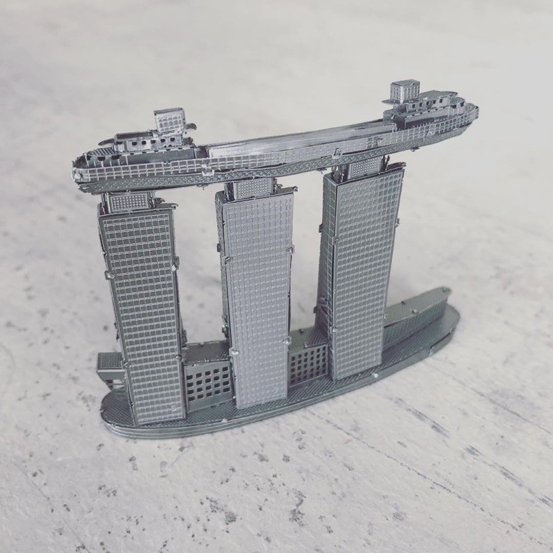 Mô Hình Lắp Ráp 3D Kim Loại Khách Sạn Marina Bay Sands Hotel Singapore [Chưa Lắp]