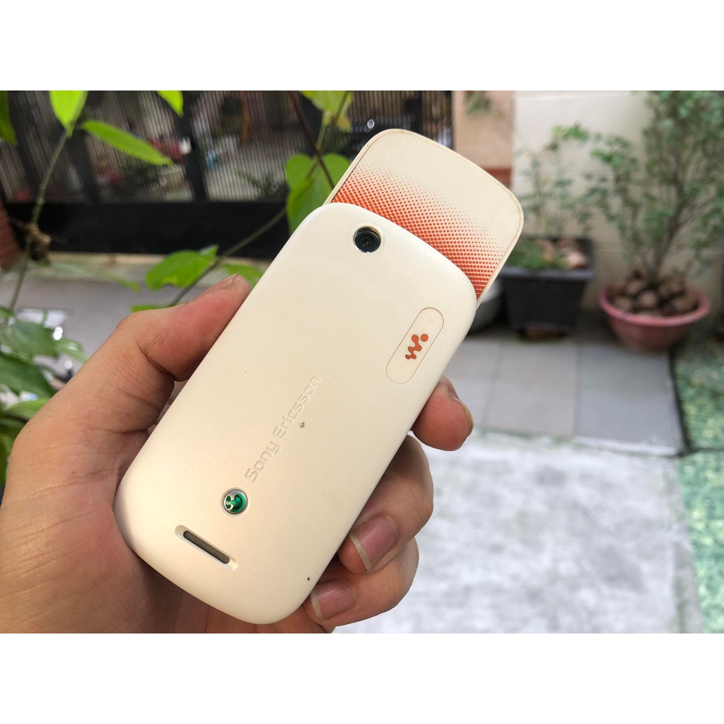 Điện thoại sony ericsson w20 chính hãng màu trắng