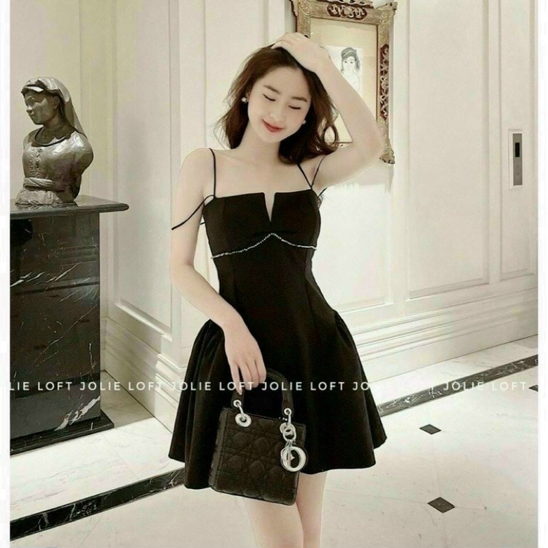 Đầm thời trang nữ mặc đi chơi chất cotton lạnh 2 dây có mút ngực đính đá váy xoè