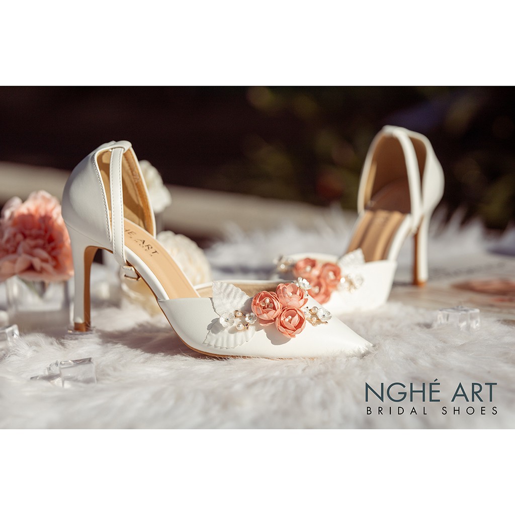 Giày cưới Nghé Art quai ngang đính hoa 216-08