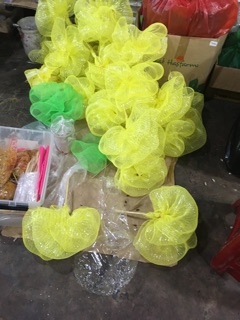 Lưới cuộn trang trí - bó hoa