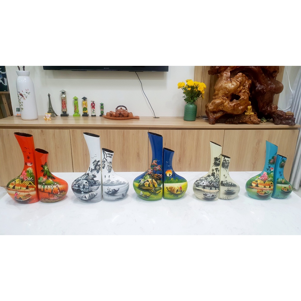 Bình sơn mài phu thê vẽ cảnh Việt Nam loại nhỏ