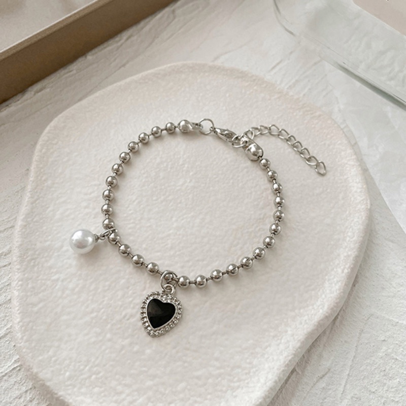 Vòng Tay Dây Xích Mặt Trái Tim Màu Đen Phong Cách Harajuku Hàn Quốc