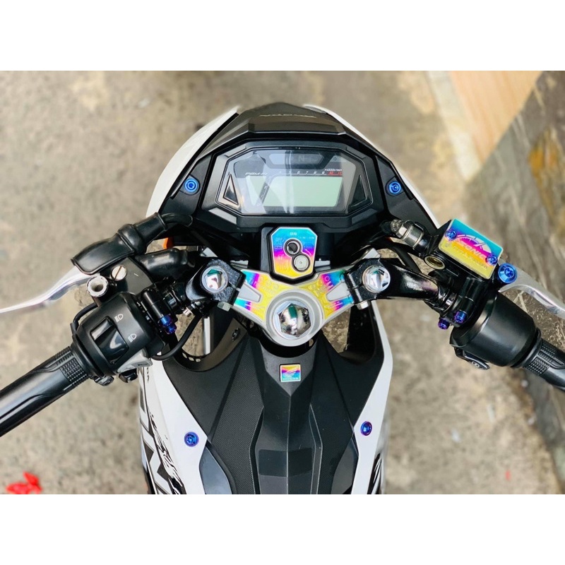 Tem titan dán chảng ba , ổ khoá, nắp dầu cho sonic, kèm theo keo 3M ( Tặng kèm Móc Khoá )