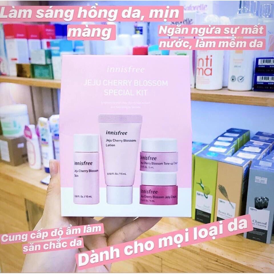 Bộ Dưỡng Trắng Da Anh Đào Mini dưỡng ẩm chiết xuất Từ Hoa Anh Đào Innisfree Jeju Cherry Blossom Kit giúp da sáng mịn