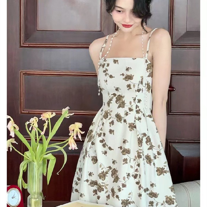 Váy hai dây mảnh họa tiết hoa màu xanh lúa mì dịu dàng phong cách Hàn Quốc