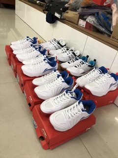 Giày cầu lông nữ lining siêu sale