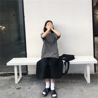 [SIÊU XINH] Set áo thun kẻ + chân váy kaki đen