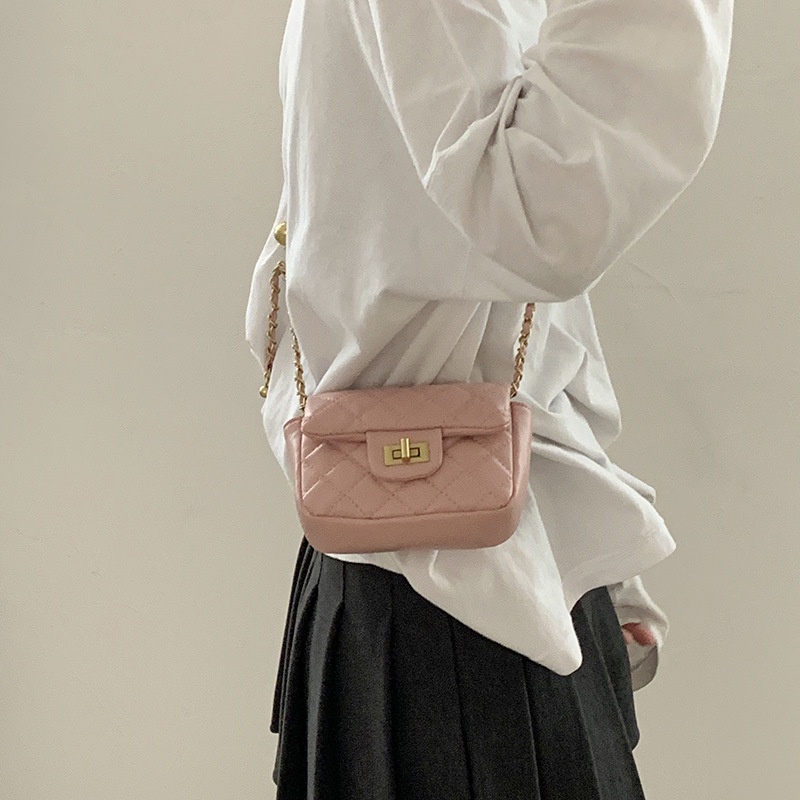 Túi đeo vai IELGY màu trơn họa tiết quả trám có chuỗi xích dễ phối đồ cho nữ