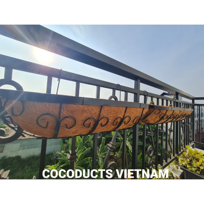 Giỏ hoa treo ban công bán nguyệt