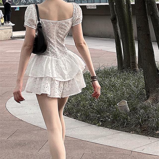 Đầm Cổ Vuông Thiết Kế Khoét Lỗ Phong Cách Hàn Quốc Thời Trang Cho Nữ