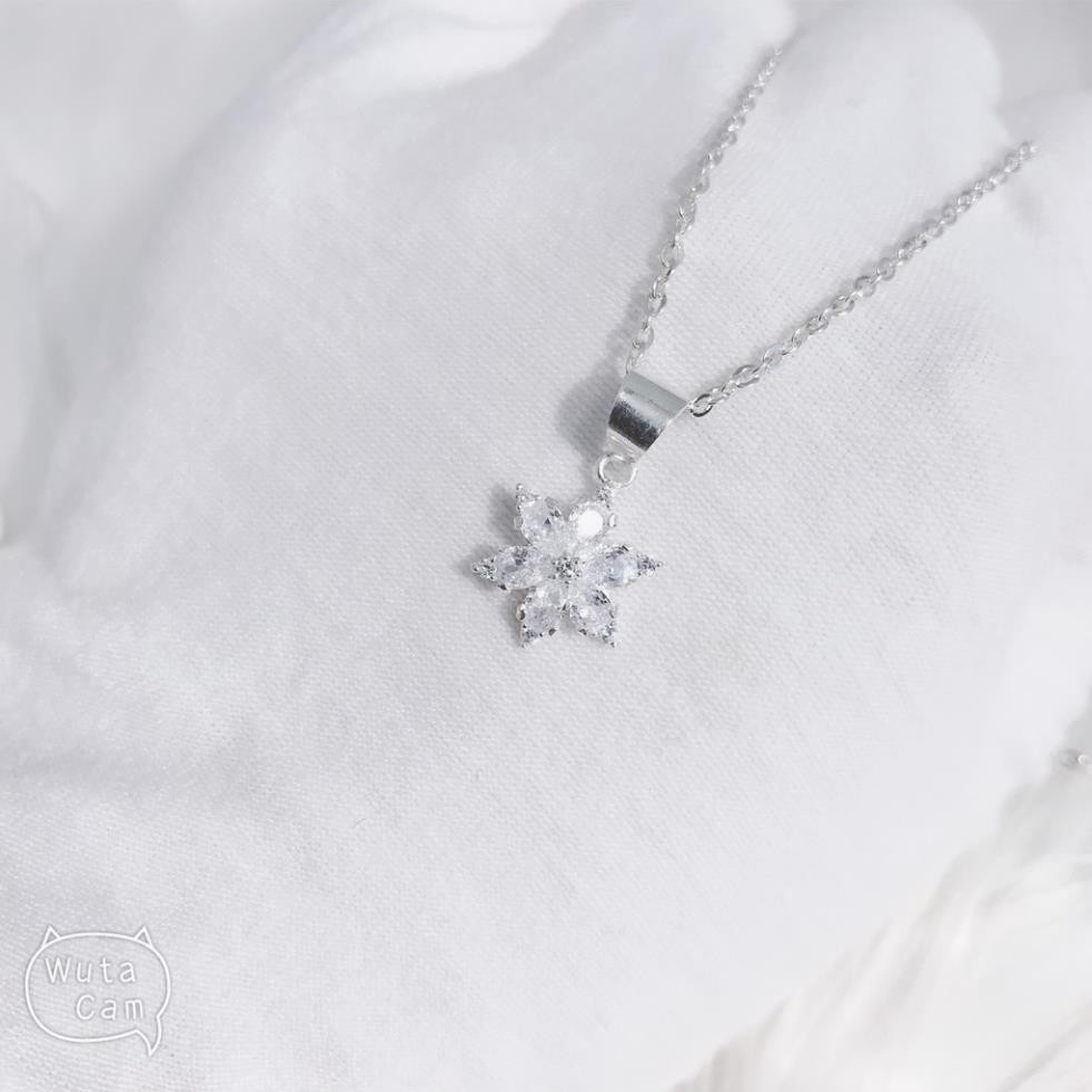 dây chuyền 6 cánh , tượng chưng cho sự tình duyên , tài lộc , may mắn , phúc đức..lựa chọn tuyệt vời của các cô gái