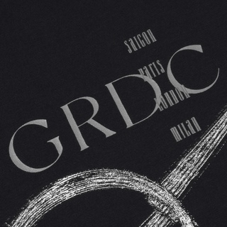 Grimm DC Áo thun tay ngắn Monogram // Đen