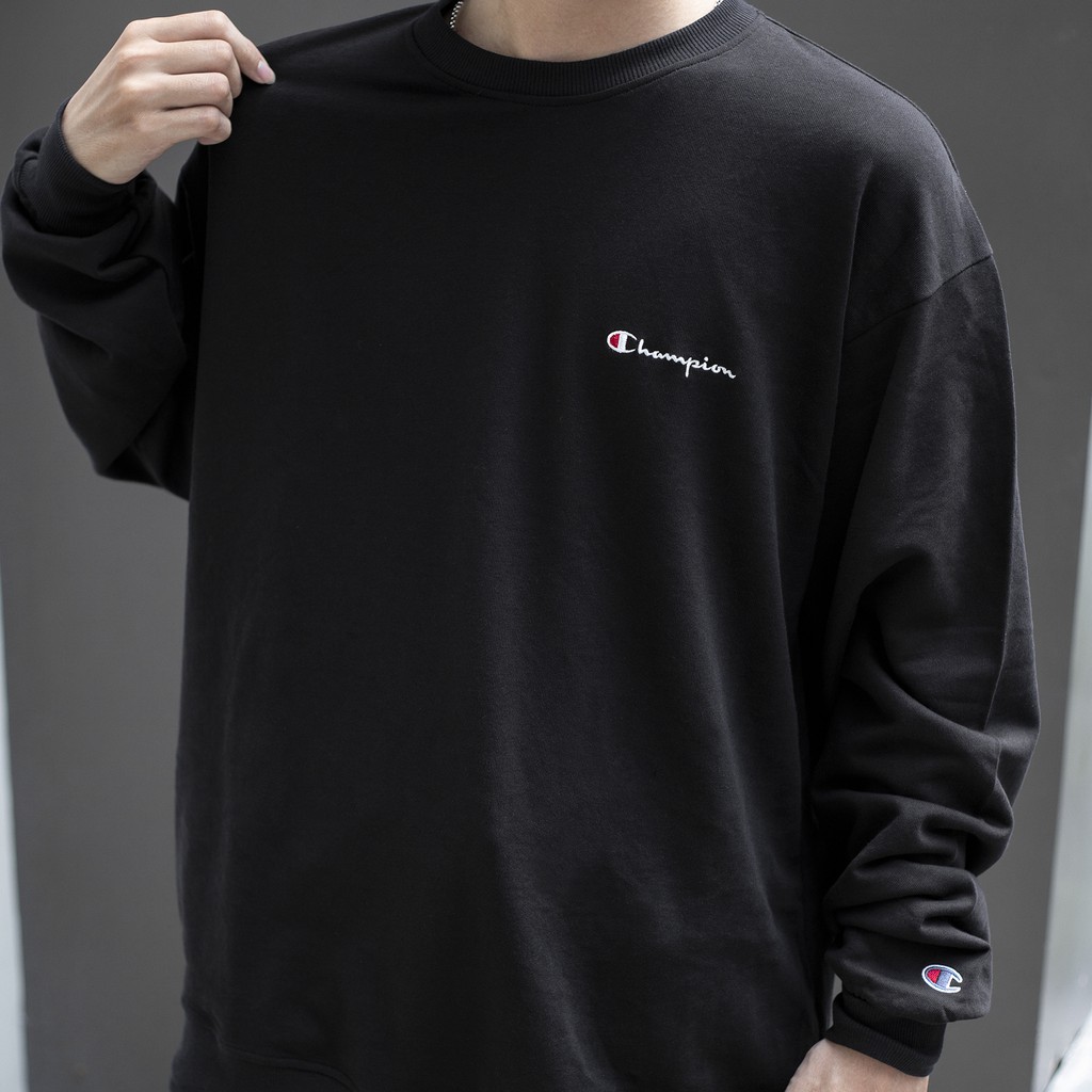 Áo Tay Dài Sweater Champion Chữ Thêu Màu Đen | BigBuy360 - bigbuy360.vn