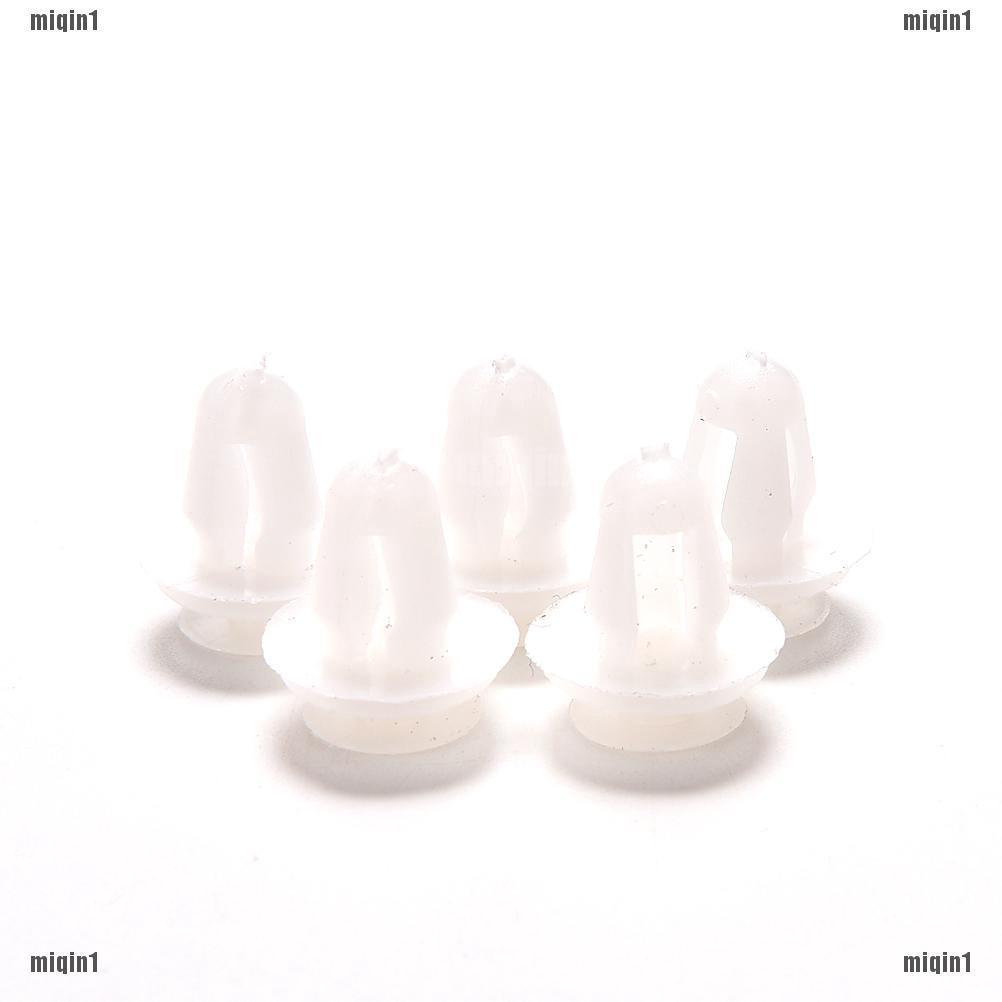 Bộ 100 đinh tán nhựa trắng 8.2mm cho cửa xe hơi