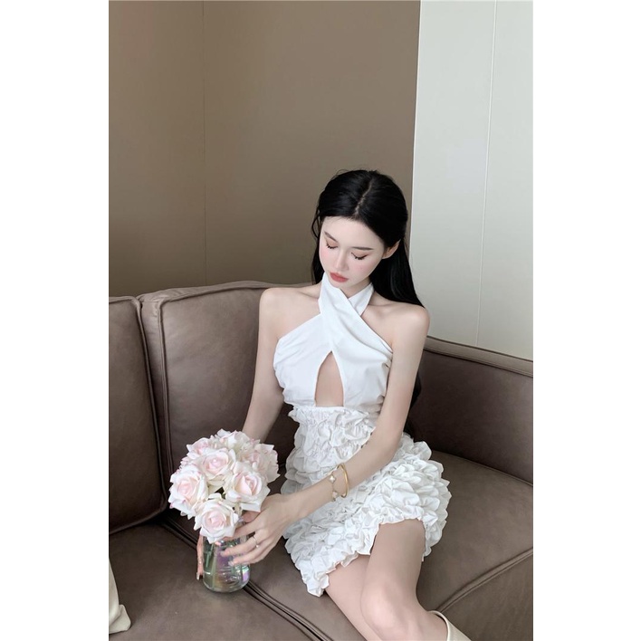 Đầm Sát Nách Ôm Hông Thiết Kế Cánh Hoa Rỗng Kiểu Âu Mỹ Thời Trang Mùa Thu 202