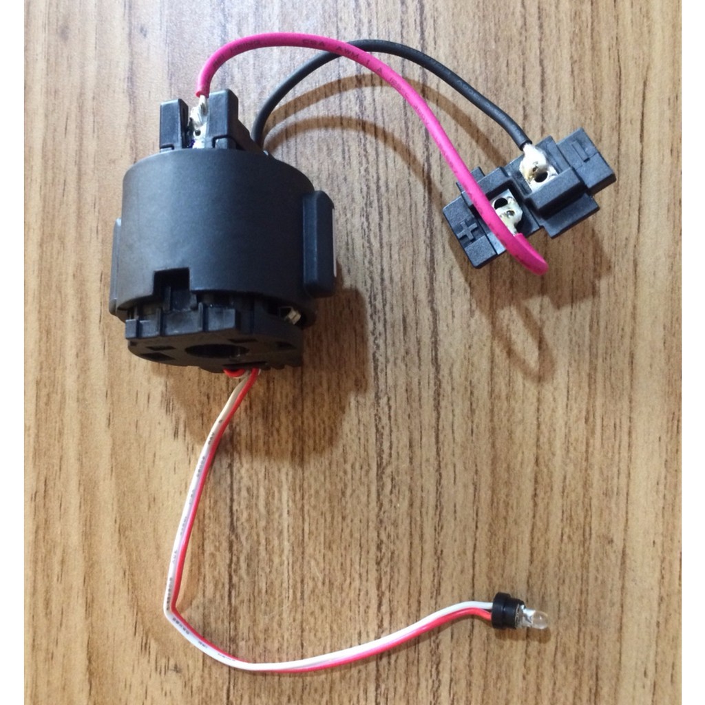 Công tắc máy vặn vít dùng pin 7,2V TD021/TD022