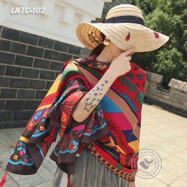 Khăn choàng đi biển - du lịch