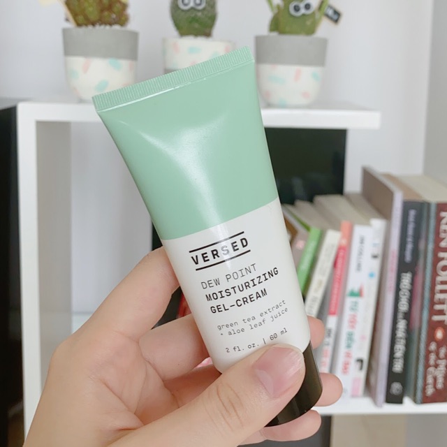 DƯỠNG ẨM: Versed Dew Point Moisturizing Gel-Cream