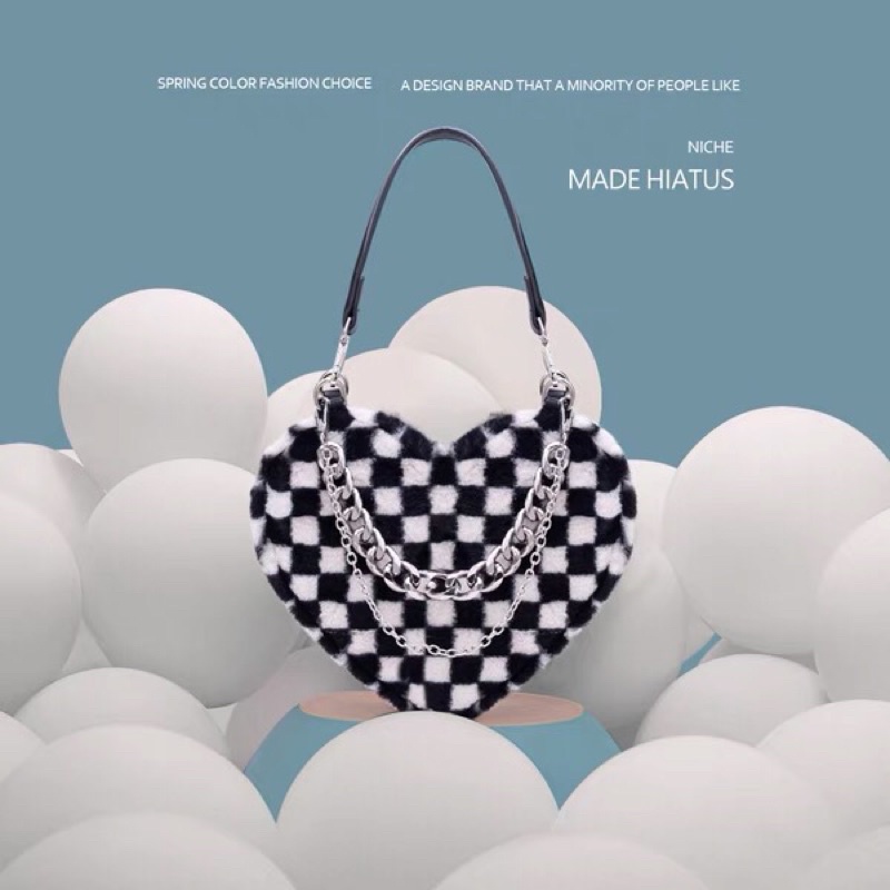 Túi xách lông hình trái tim, túi cắp nách y2k hoạ tiết caro checker board kèm xích