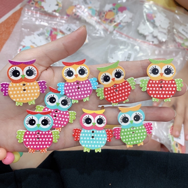 Set 10 nút áo hai lỗ hình cú mèo nhiều màu