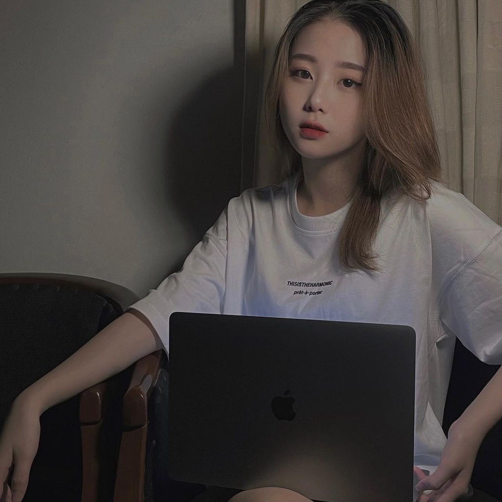 Áo thun from rộng unisex harmonic GODMOTHER
