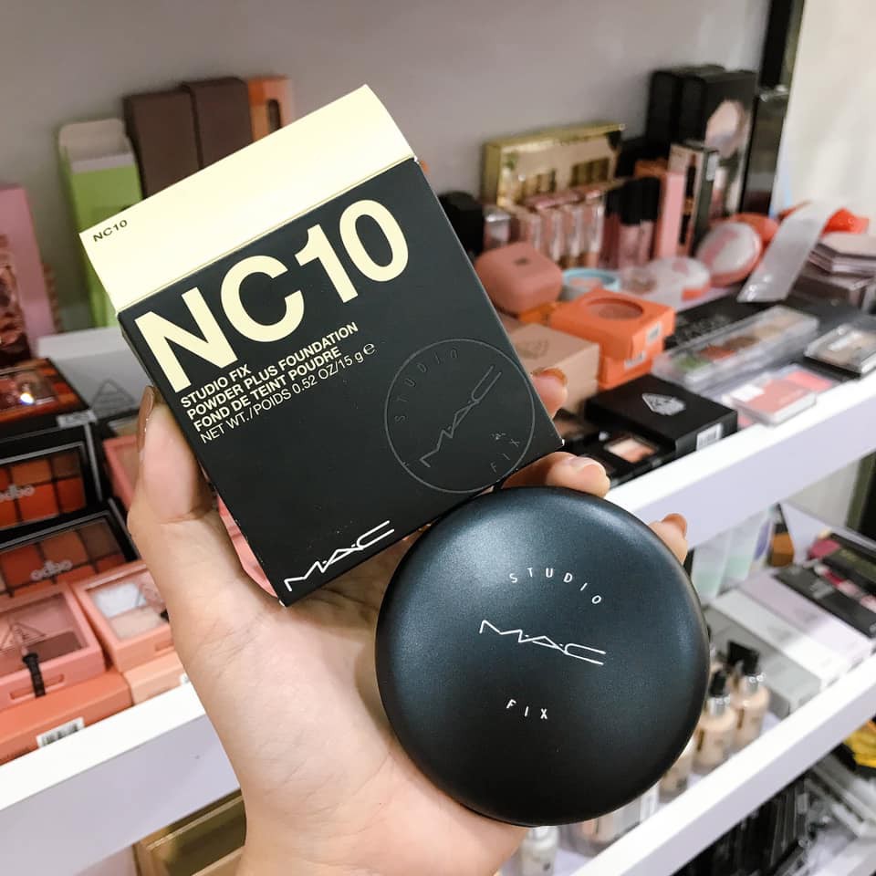 Phấn phủ nén MAC Studio Fix mã NC10 và NC15