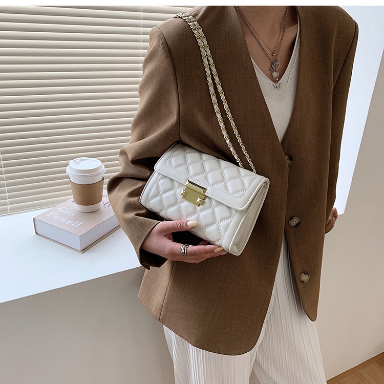 Túi xách nữ đeo chéo da PU form cứng đẹp giá rẻ dây xích ROSASO TX81