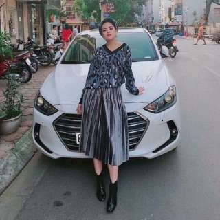 Chân váy nhung xếp ly