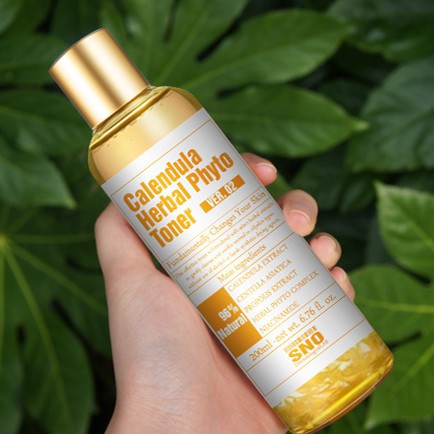 Nước Hoa Cúc Chứa Cánh Hoa Tươi SNO Calendula Herbal Phyto Toner 200ml Toner Cúc SNO | BigBuy360 - bigbuy360.vn