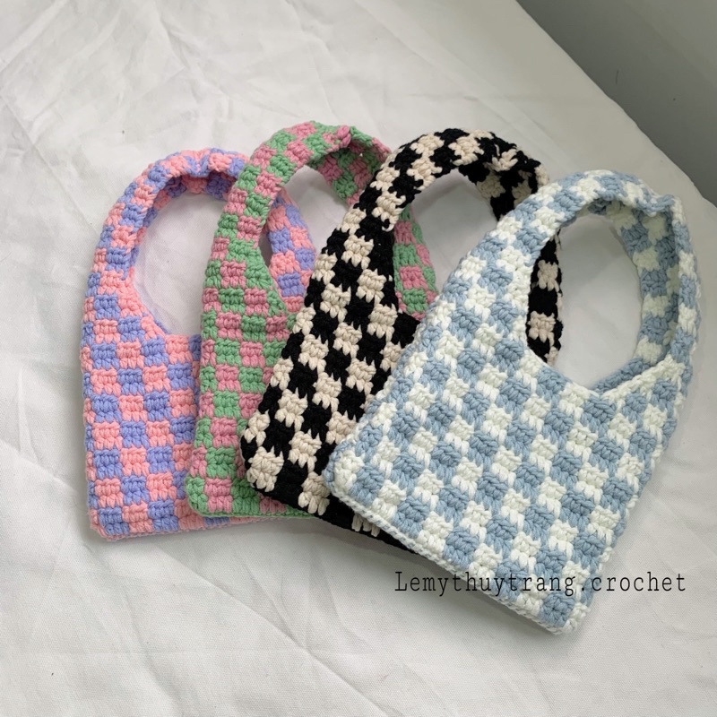 CHECKERED HANDBAG. TÚI LEN CARO SIZE S