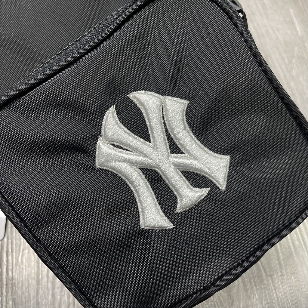 Túi đeo chéo nam nữ  [Hàng xuất xịn] MLB MONOGRAM 2 Hộp MINI BAG WHITE-Bảo Hành 12 tháng