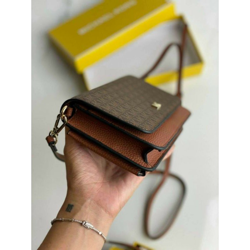 Túi đeo chéo 𝑀𝐾 size 18 mini fullbox