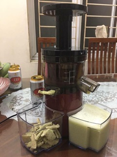 Máy ép trái cây tốc độ chậm SAVTM JE-07