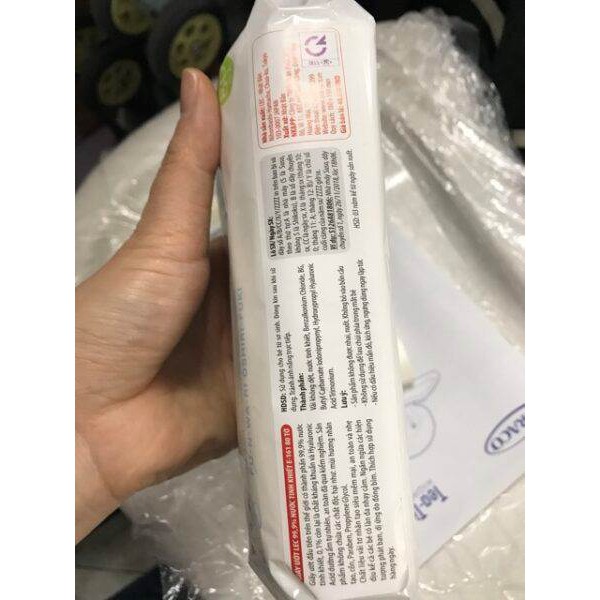 Khăn giấy ướt LEC 99,9% nước tinh khiết Nhật Bản gói 80 tờ (có combo 3 gói)