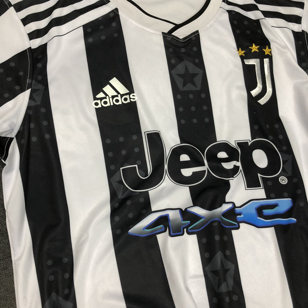 Bộ áo đấu ngôi sao Ronaldo Juventus sân nhà 2022