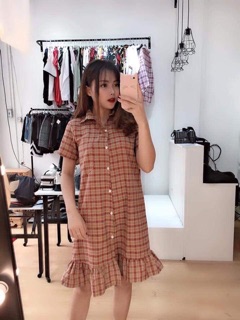 Váy kẻ đuôi cá rara