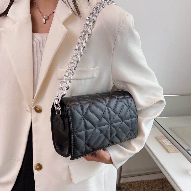 Túi đeo vai IELGY phối dây xích dáng vuông nhỏ họa tiết hình thoi phong cách Hàn Quốc dành cho nữ