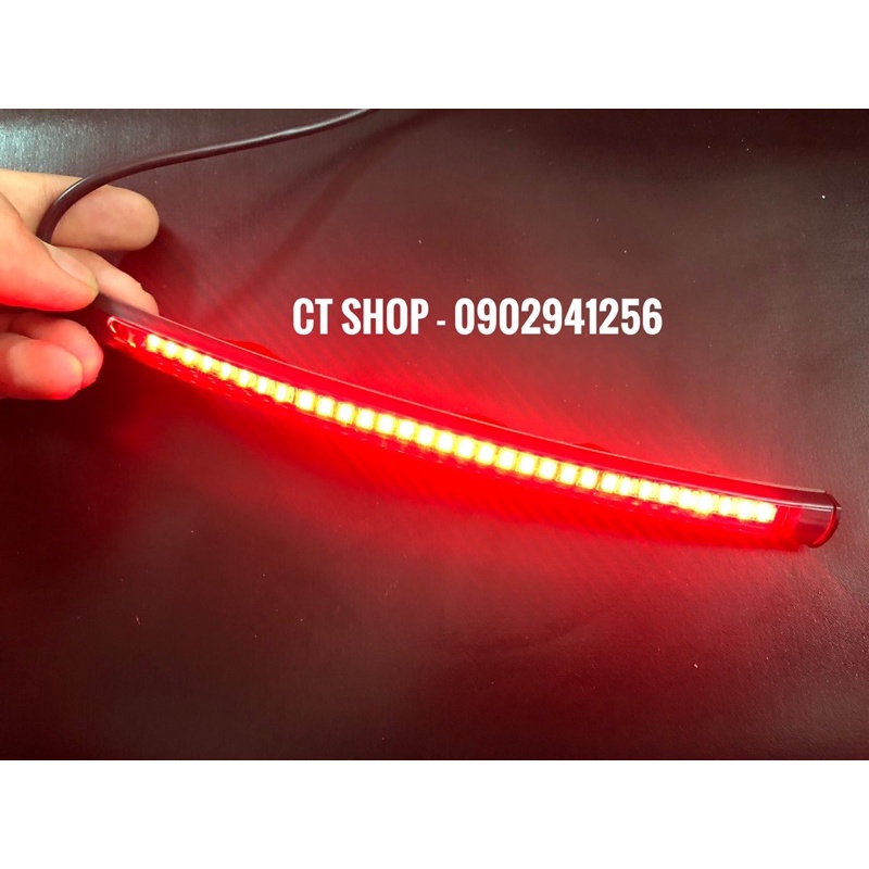 ĐÈN HẬU TÍCH HỢP LED XI NHAN ỐP YÊN