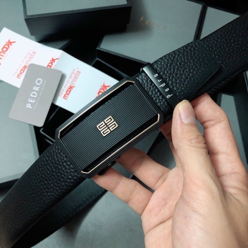 NỊT PEDRO TĂNG ĐƯA