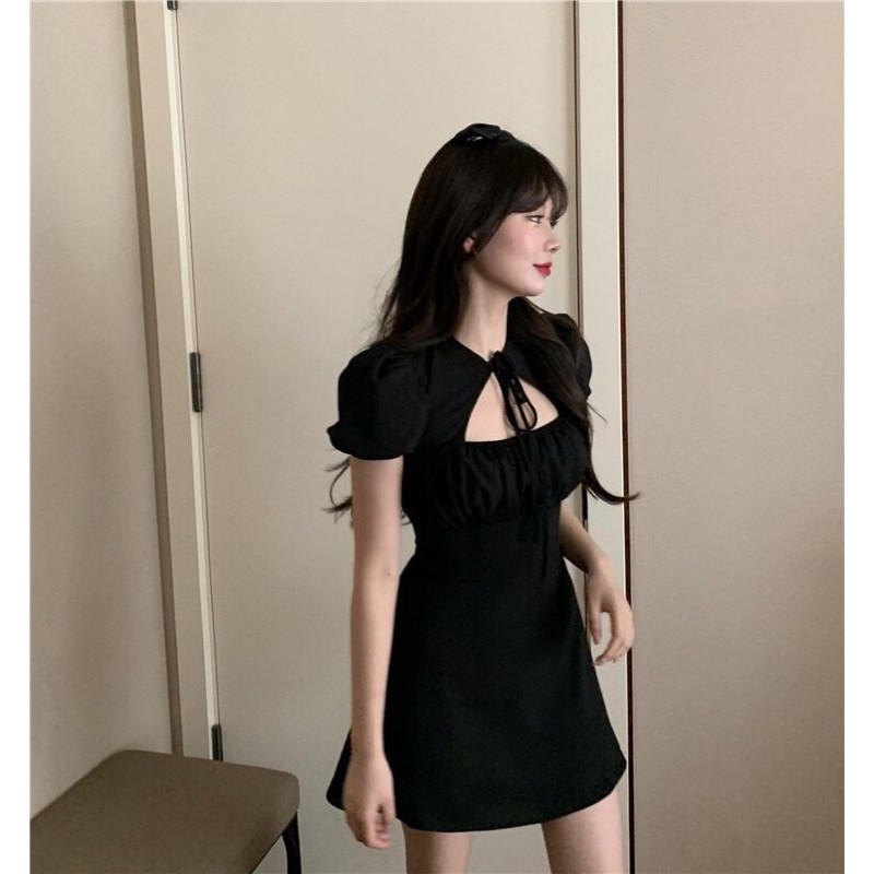 Váy ngắn nhún ngực cổ cột nơ | BigBuy360 - bigbuy360.vn