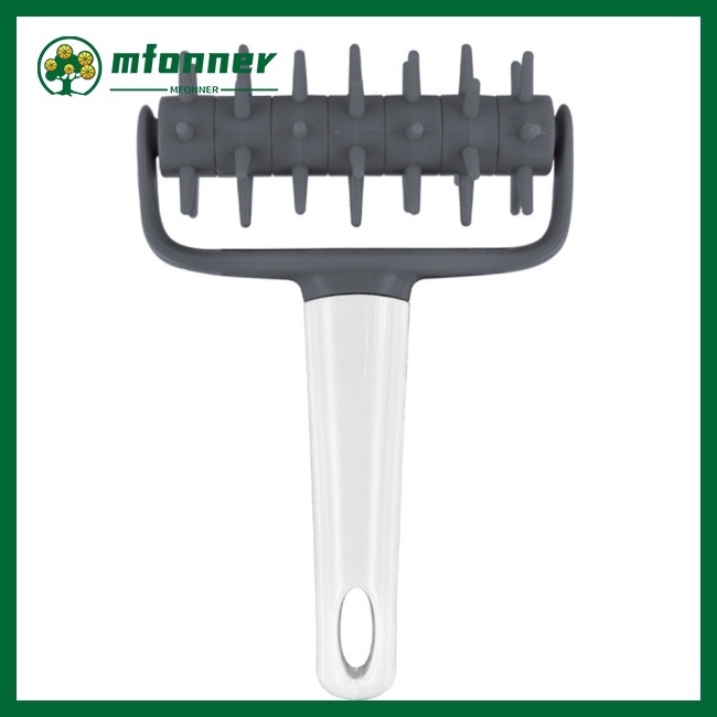 Cây Lăn Đục Lỗ Làm Bánh Pizza / Bánh Quy Tiện Dụng Cho Nhà Bếp