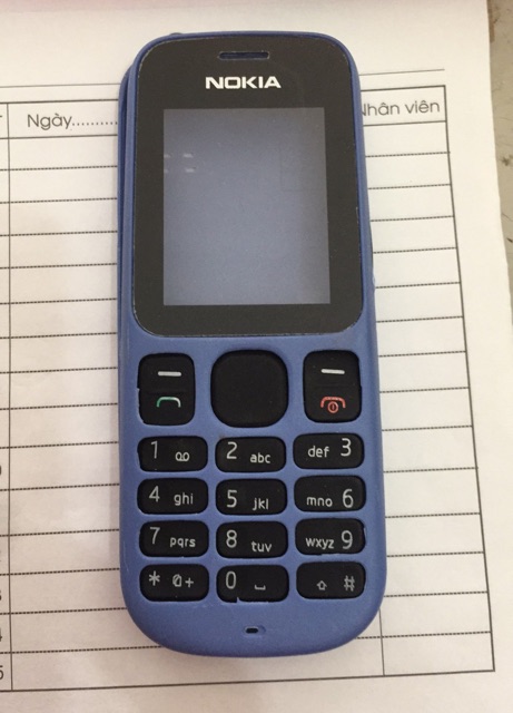 Vỏ nokia 100 có phím xịn nhiều màu!