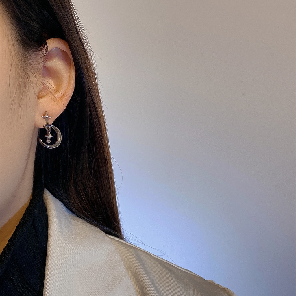 Bông Tai Đính Đá Kim Cương Màu Bạc Phong Cách Âu Mỹ Cá Tính Đơn Giản Cho Nữ